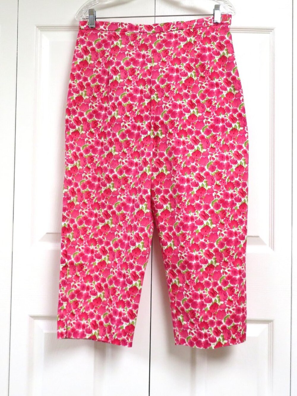 Briggs 12 Pink Floral Cotton Capri Pants
